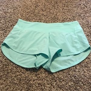 LuLulemon Speed Up Shorts 2.5